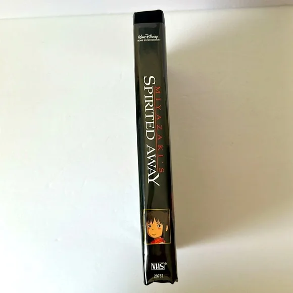 Spirited Away Miyazaki’s Studio Ghibli VHS Tape Disney Presents 2001 Clamshell - Picture 5 of 10
